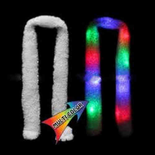 Kuscheliger LED Leucht Schal weiß NEU multicolor LEDs 150 cm lang Blinkschal Hot and New
