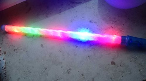 LED Blink Leucht Stab mit Schlaufe 49 cm  3 Programme gelb grün pink blau