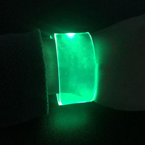 24 h Leucht Power LED Armband transparent BRACELET Laser Gravur 21 x 3,0 Magnetverschluss